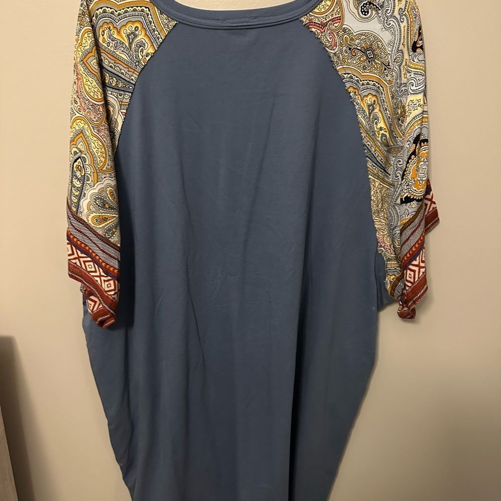 Gigio USA Womens Blue Paisley Raglan Short Sleeve Knit Top Size Large - Picture 2 of 6